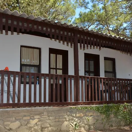 Mutlu Bungalow & Campground *