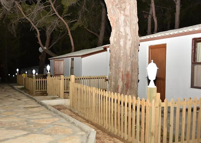 Resort Mutlu Bungalow & Campground *