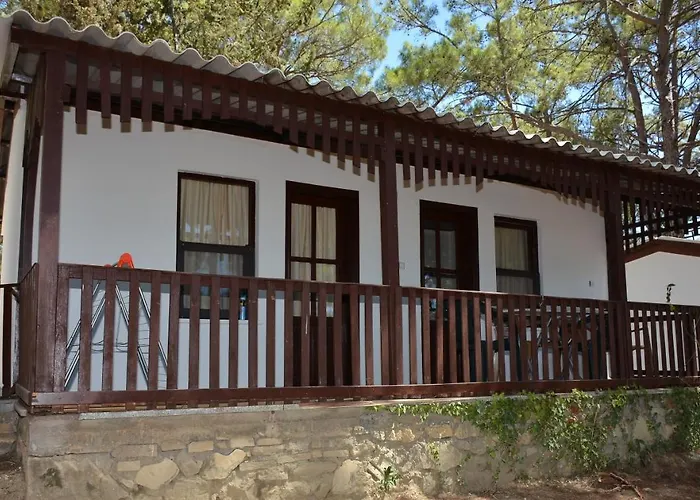 Mutlu Bungalow & Campground *